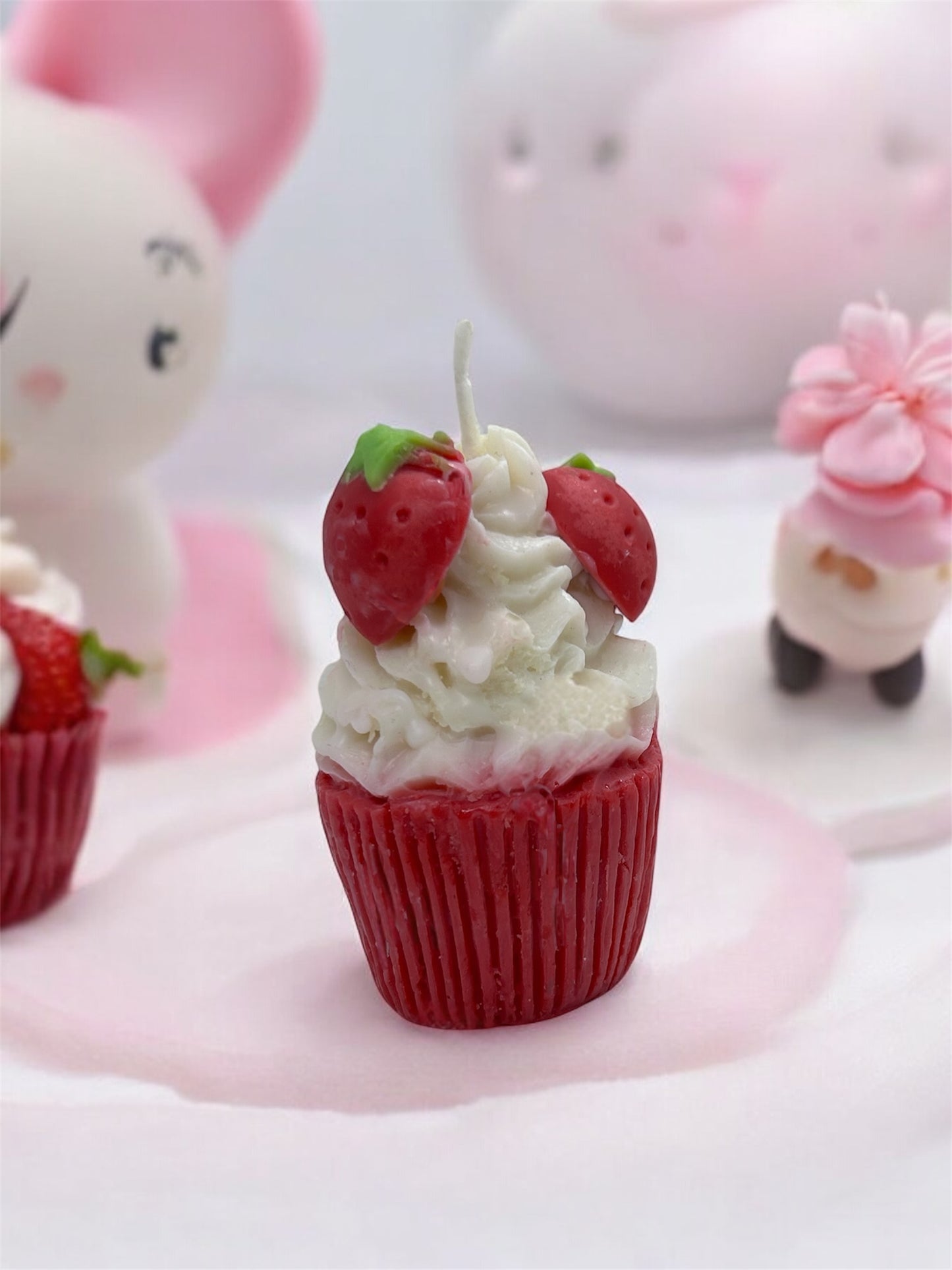 🍓StrawBerry Cupcake 🧁 Candle