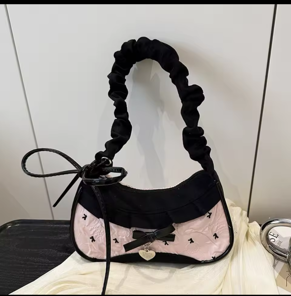 Gingham & Bow Mini Handbags Shoulder strap
Korean Hand-held